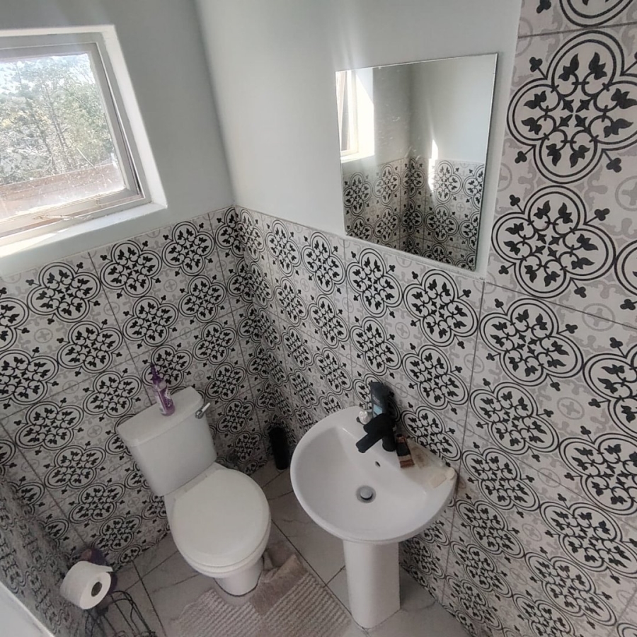 7 Bedroom Property for Sale in Berea Eastern Cape